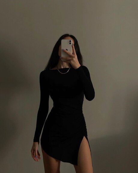 Naakte gelekte OnlyFans-foto van Camelia