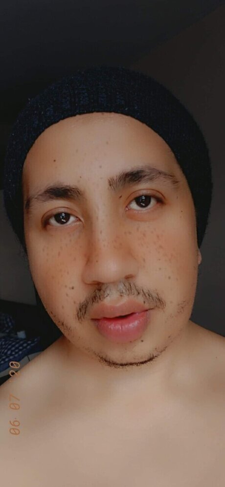 Naakte gelekte OnlyFans-foto van Hello Im The Doctor