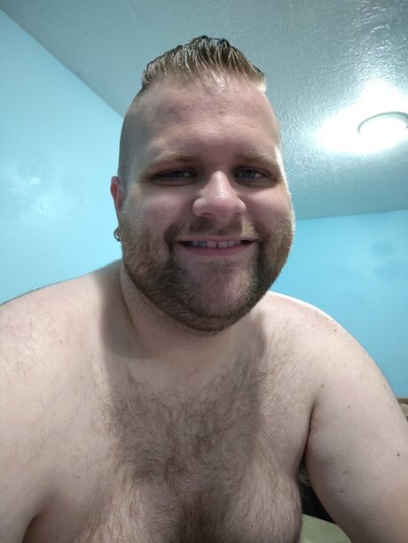 Naakte gelekte OnlyFans-foto van Chubbyviking