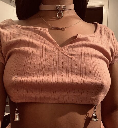 Naakte gelekte OnlyFans-foto van Celeste Ball
