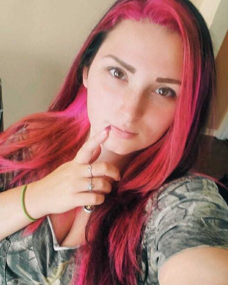 Naakte gelekte OnlyFans-foto van Belle Rose