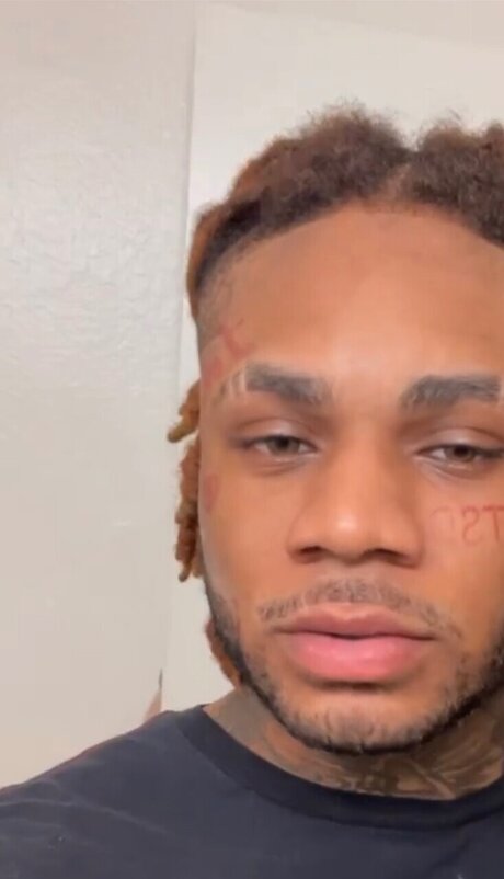 Naakte gelekte OnlyFans-foto van Chiraq Baby