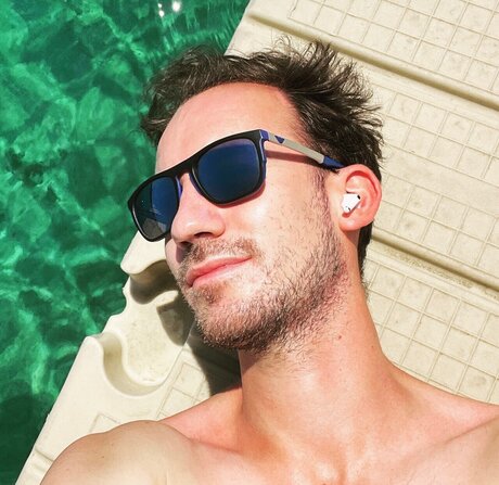 Naakte gelekte OnlyFans-foto van David
