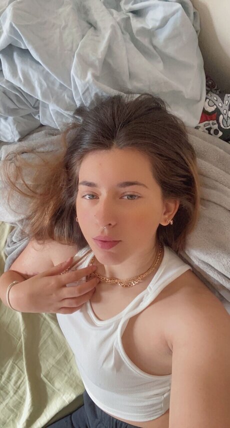 Naakte gelekte OnlyFans-foto van Allie