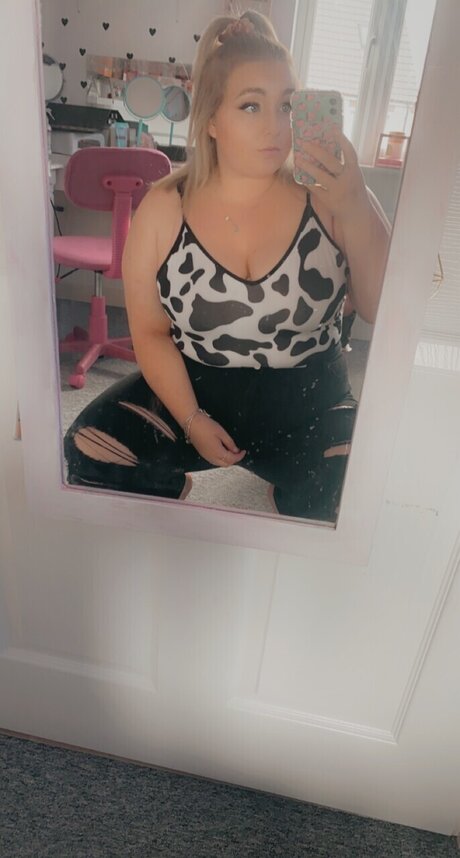 Naakte gelekte OnlyFans-foto van Sadie