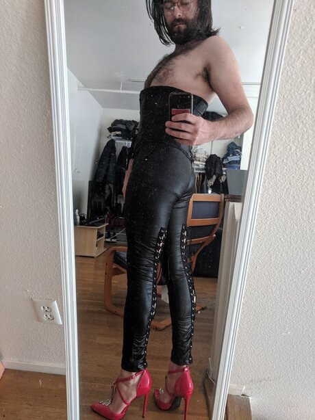 Naakte gelekte OnlyFans-foto van Lucas