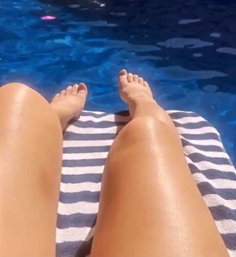 Naakte gelekte OnlyFans-foto van Luna