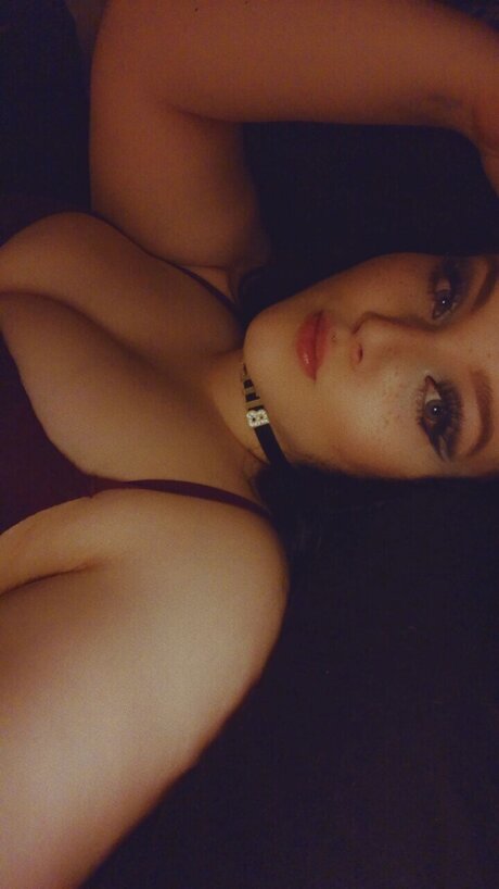 Naakte gelekte OnlyFans-foto van Kitten
