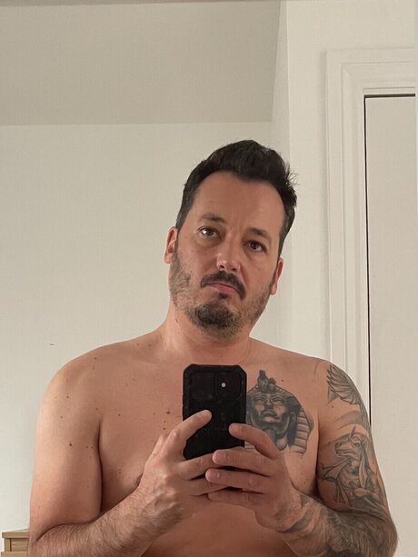 Naakte gelekte OnlyFans-foto van Bigglesx