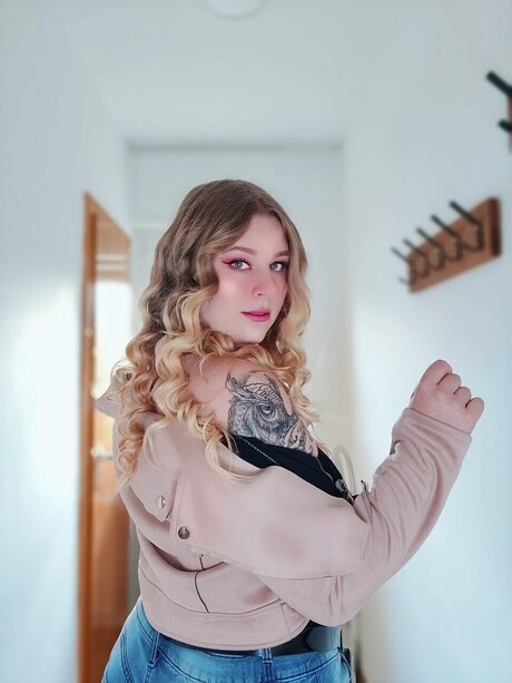 Naakte gelekte OnlyFans-foto van Nana