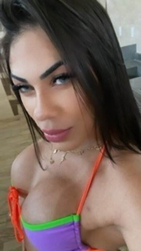 Naakte gelekte OnlyFans-foto van Mari Almeida