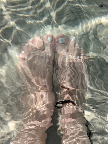Naakte gelekte OnlyFans-foto van Valerie