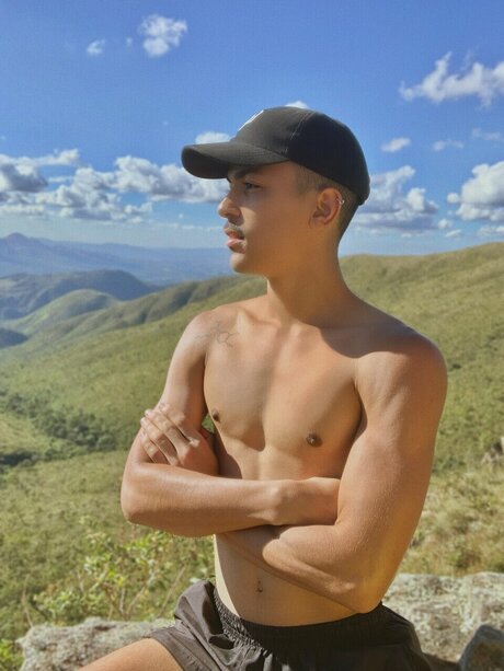 Naakte gelekte OnlyFans-foto van Genilton