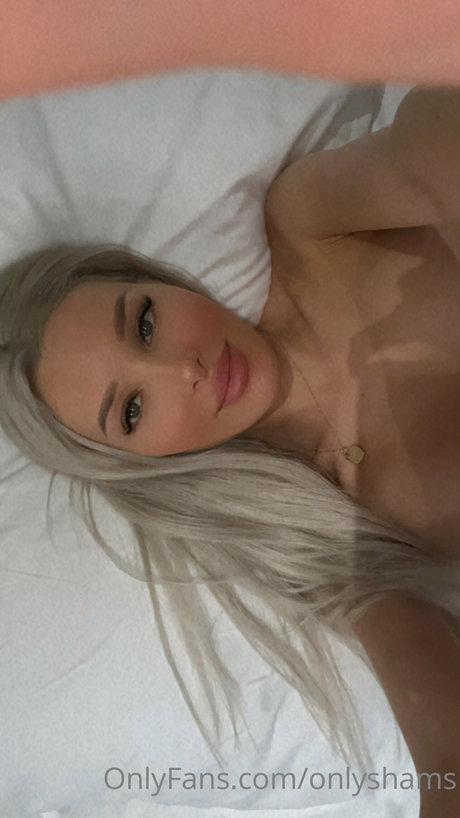 Naakte gelekte OnlyFans-foto van Onlyshams