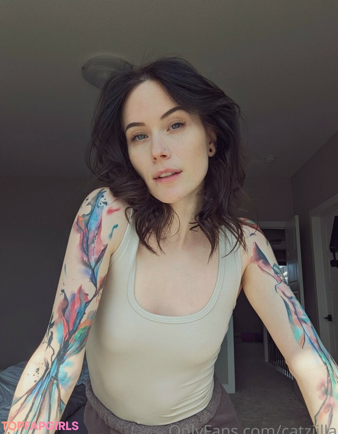 Naakte gelekte OnlyFans-foto van Catziilla #1055