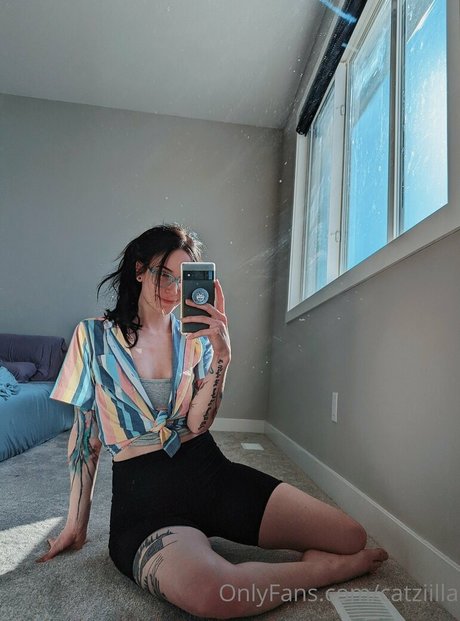 Naakte gelekte OnlyFans-foto van Catziilla