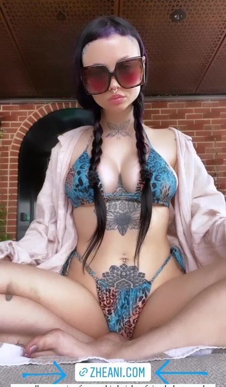 Naakte gelekte OnlyFans-foto van Zheani
