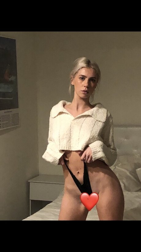Naakte gelekte OnlyFans-foto van Paislee Prince