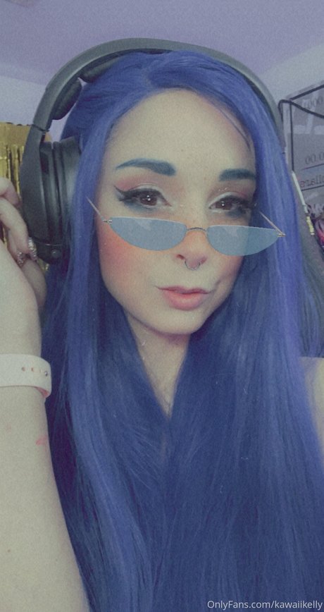 Naakte gelekte OnlyFans-foto van Kawaii Kelly