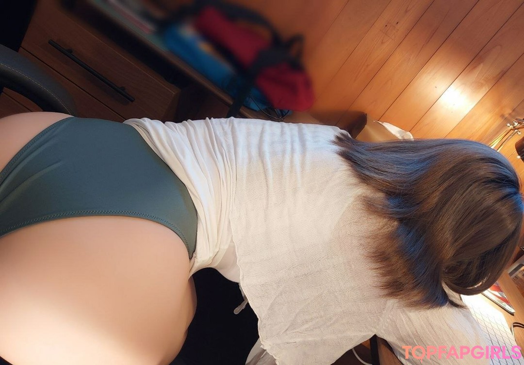 Naakte gelekte OnlyFans-foto van Nikumikyo #1021