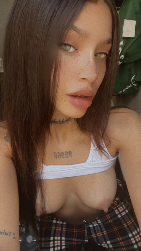 Naakte gelekte OnlyFans-foto van Twinkle