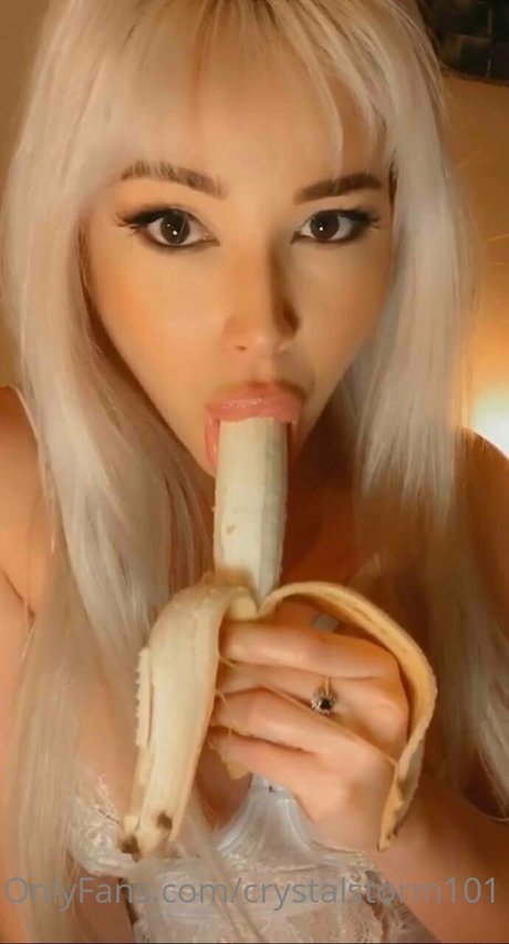 Naakte gelekte OnlyFans-foto van Crystal Storm