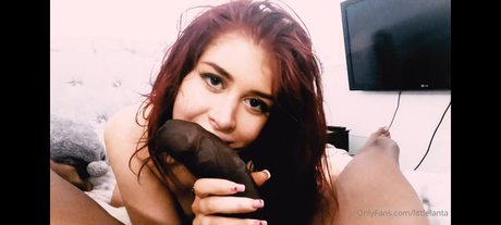 Naakte gelekte OnlyFans-foto van Littlelanta