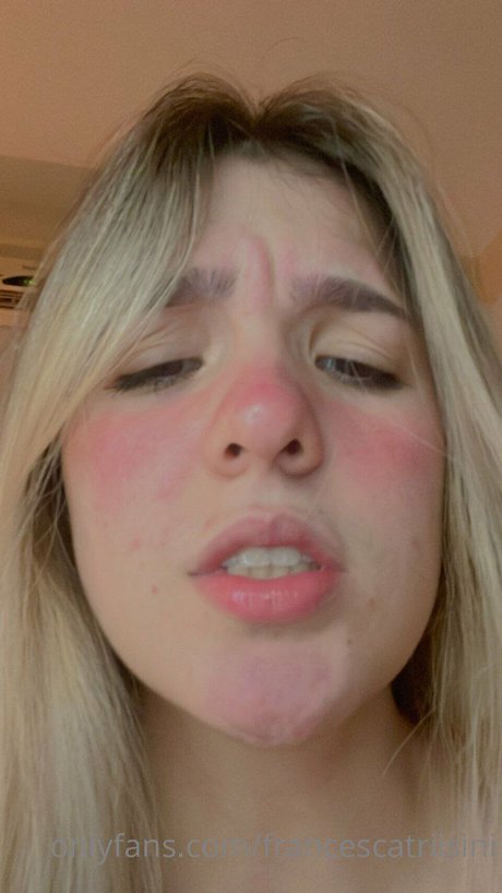 Naakte gelekte OnlyFans-foto van Francesca Triisini