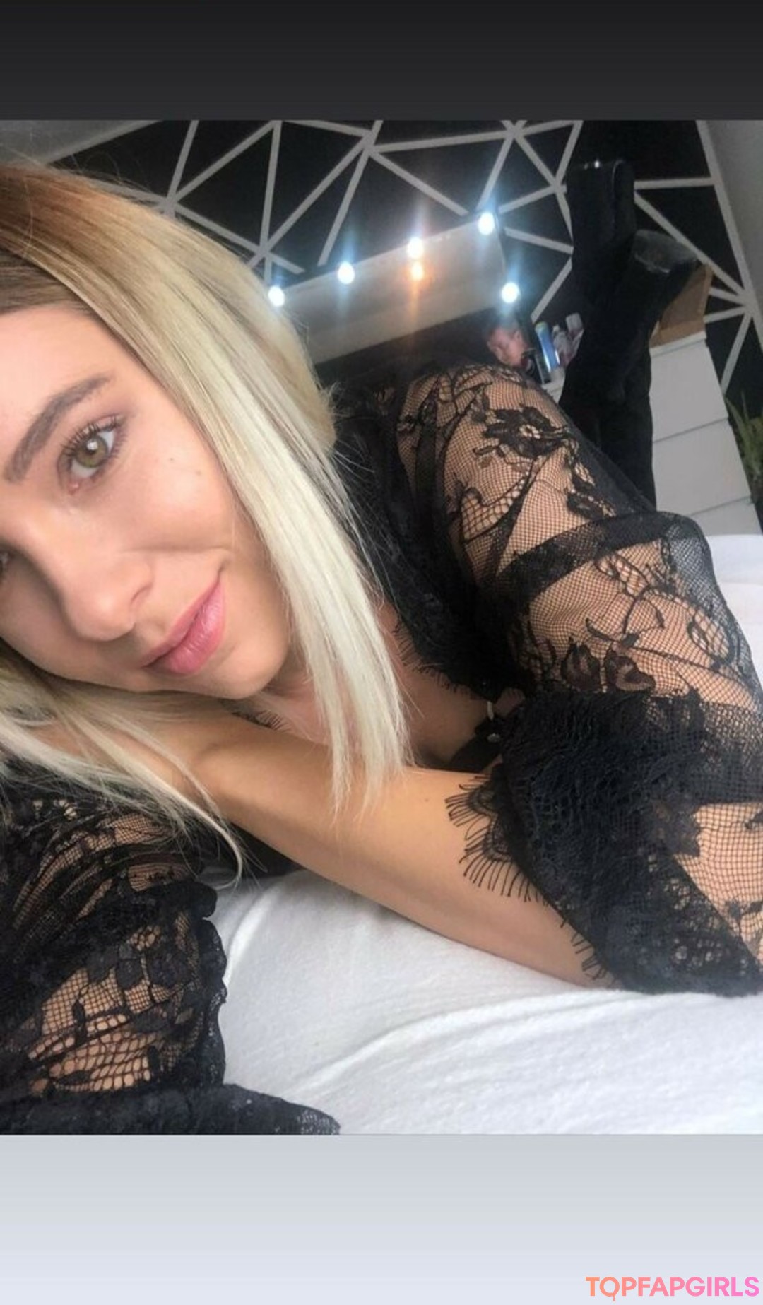 Naakte gelekte OnlyFans-foto van Samantha Flair #1414