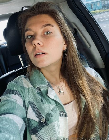 Naakte gelekte OnlyFans-foto van Jasminjass
