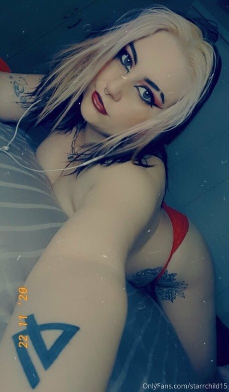 Naakte gelekte OnlyFans-foto van Alrightyp3ach