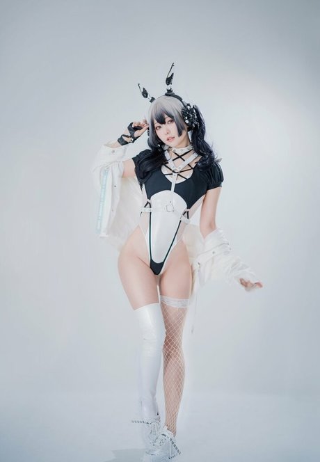 Naakte gelekte OnlyFans-foto van Ely Cosplay