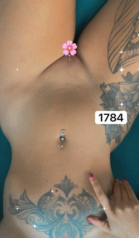 Naakte gelekte OnlyFans-foto van Lavagiirll