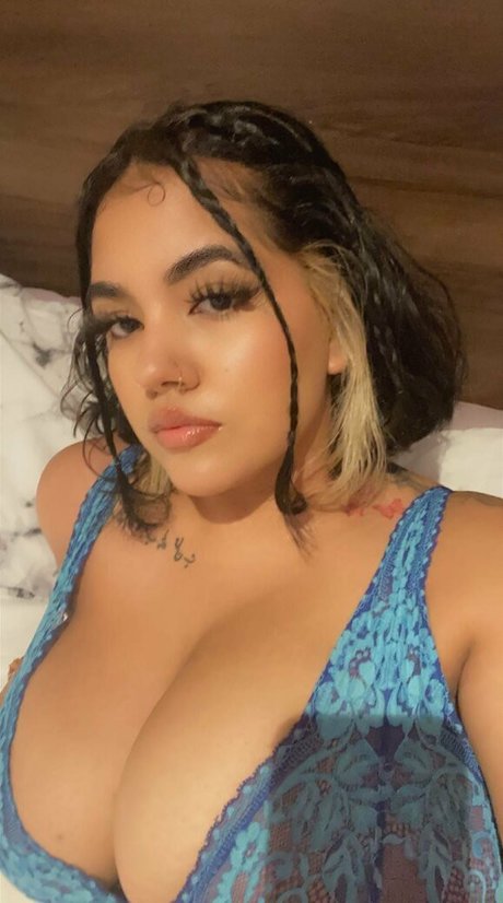 Naakte gelekte OnlyFans-foto van Boa Hancock