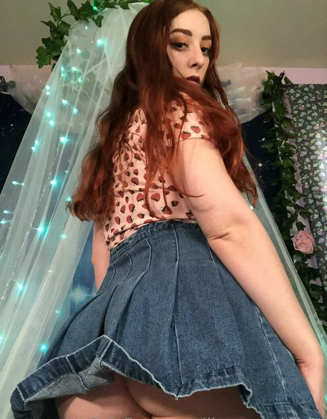 Naakte gelekte OnlyFans-foto van Lilpurrmaidfree