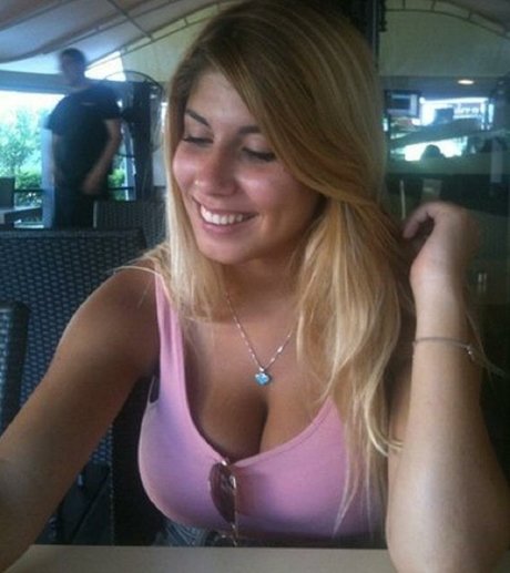 Naakte gelekte OnlyFans-foto van Daniella Yallouz