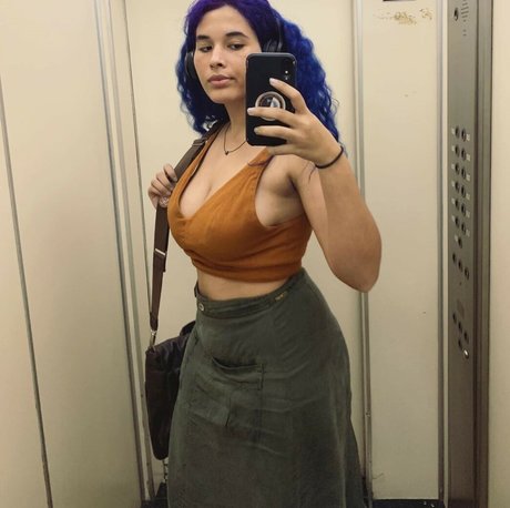 Naakte gelekte OnlyFans-foto van Cecilia Ramos