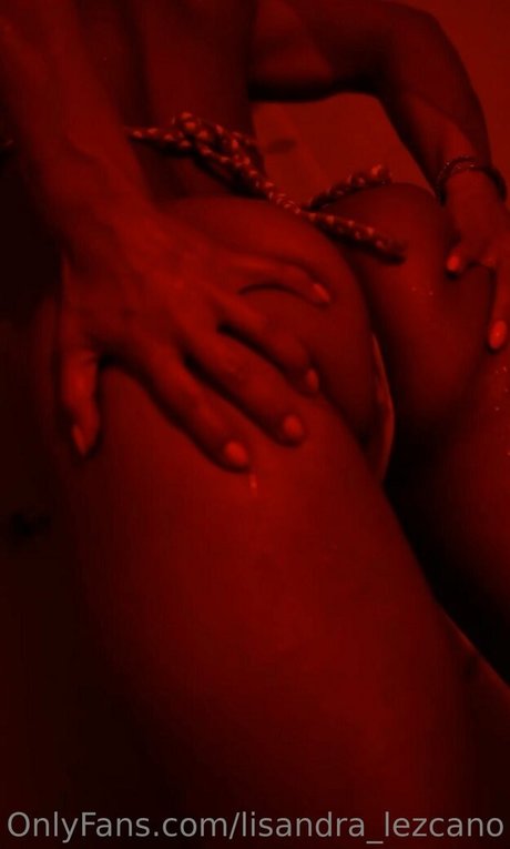 Naakte gelekte OnlyFans-foto van Lisandra Lezcano