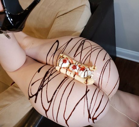 Naakte gelekte OnlyFans-foto van Tabbyvonxxx