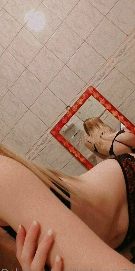 Naakte gelekte OnlyFans-foto van Badpussy20
