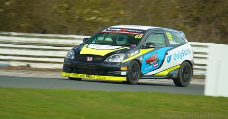 Naakte gelekte OnlyFans-foto van Mansellracing