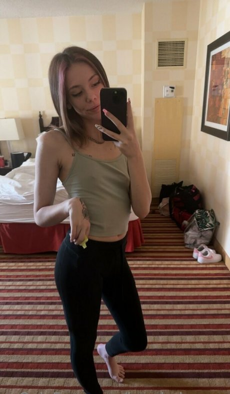 Naakte gelekte OnlyFans-foto van Breebabyxox