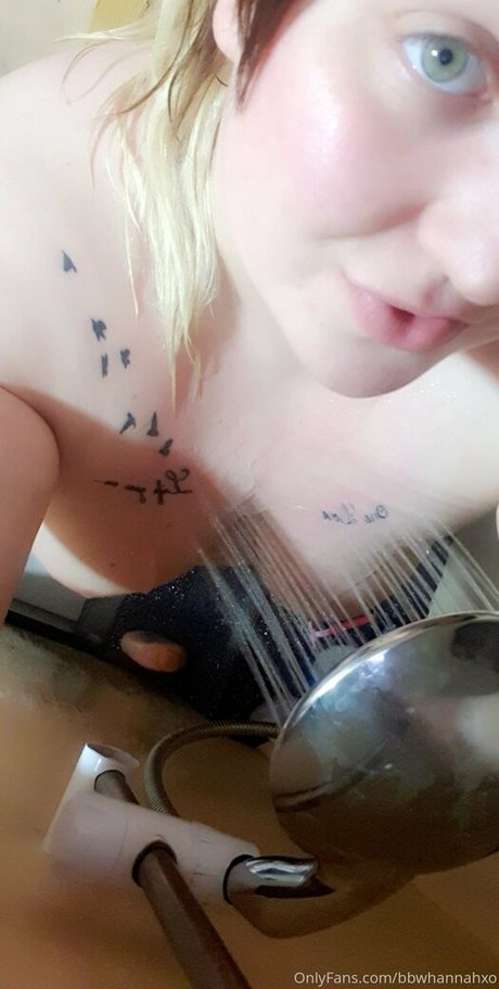 Naakte gelekte OnlyFans-foto van Elliemartinxo