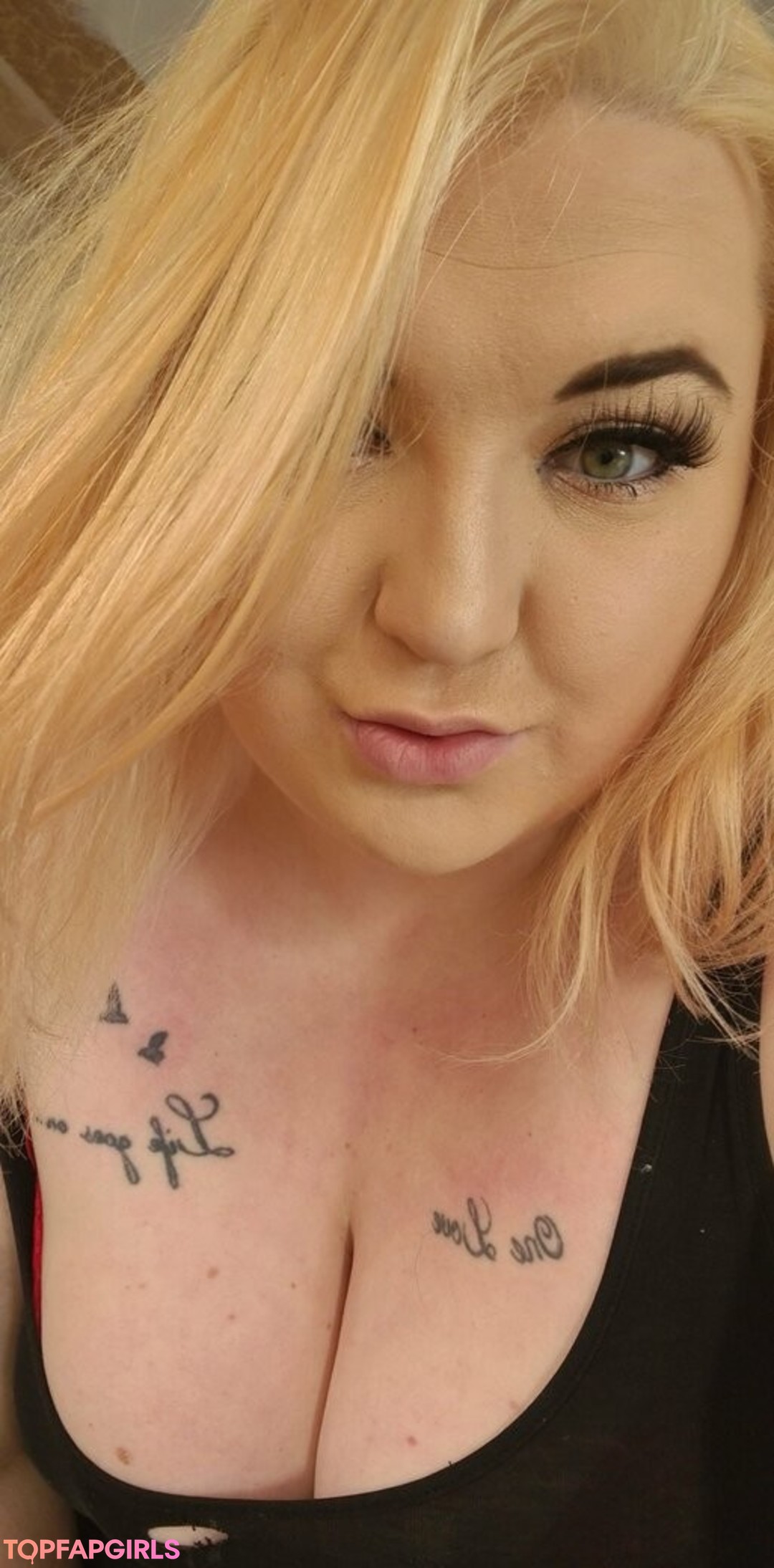 Naakte gelekte OnlyFans-foto van Elliemartinxo #2 Naakte gelekte OnlyFans-foto van Elliemartinxo #2