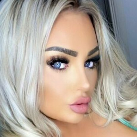 Naakte gelekte OnlyFans-foto van Nadiarose
