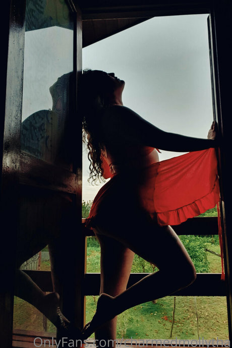 Naakte gelekte OnlyFans-foto van Charmedmollytha