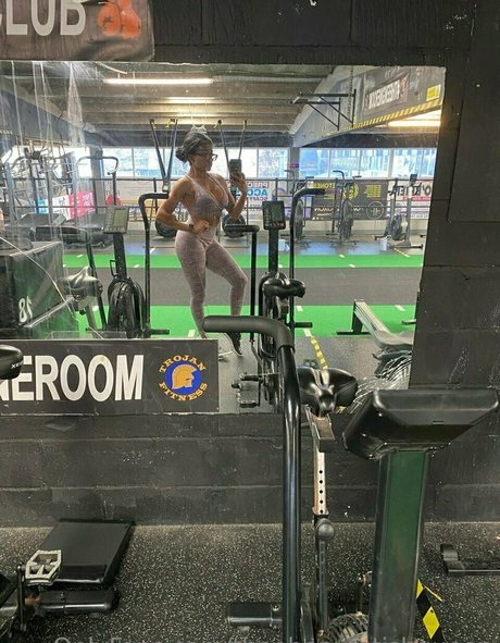 Theebonyfetishqueen