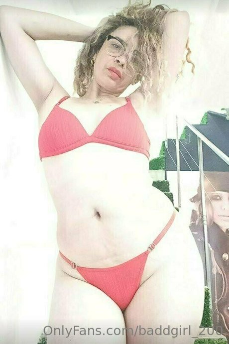 Naakte gelekte OnlyFans-foto van Baddgirl200