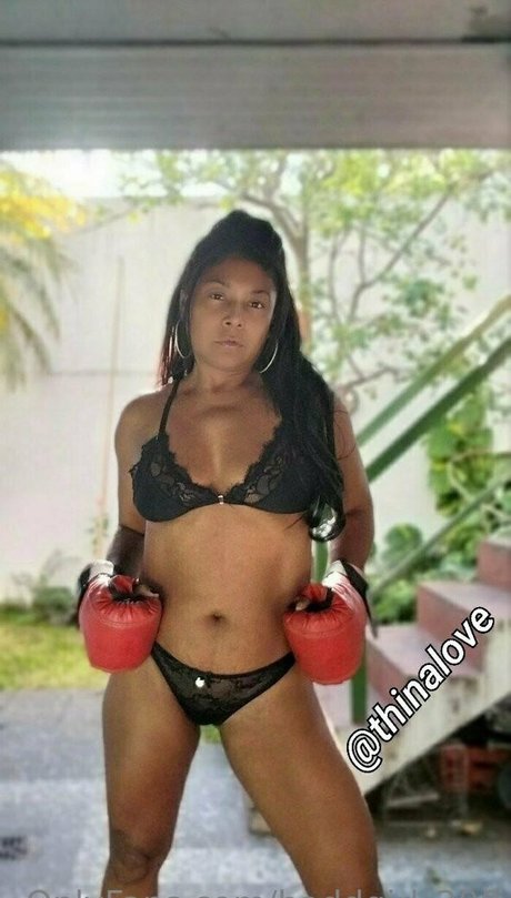 Naakte gelekte OnlyFans-foto van Baddgirl200