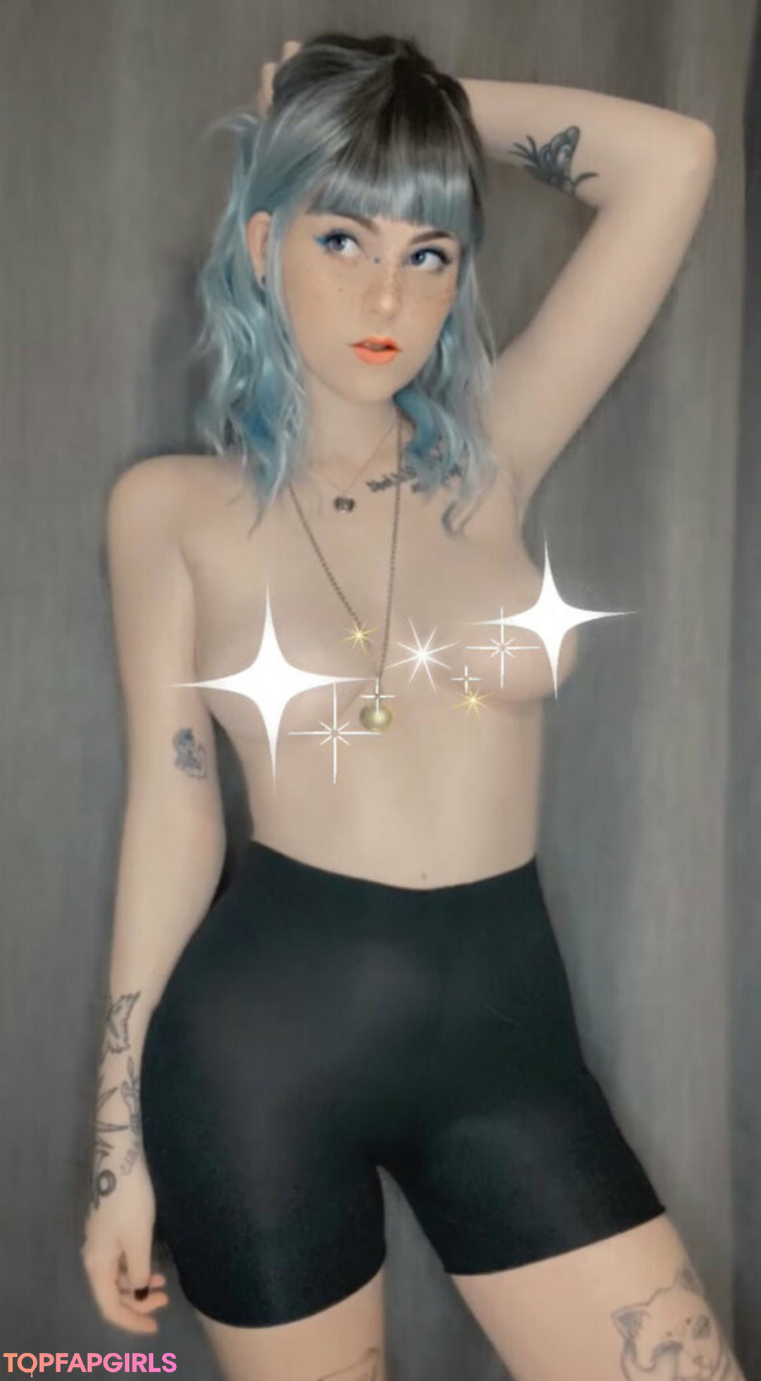 Naakte gelekte OnlyFans-foto van Couldntbecleo #3 Naakte gelekte OnlyFans-foto van Couldntbecleo #3